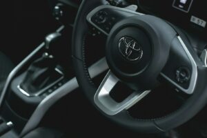 Ile kosztuje Toyota hybrydowa w 2026 roku?
